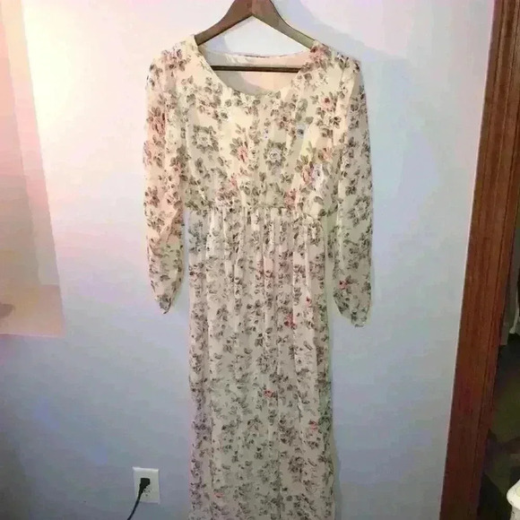 Floral 🌸 Long-Length Dress - Picture 2 of 4